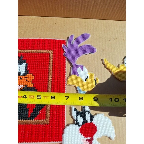 Looney Tunes Plastic Canvas Daffy Duck Sylvester Road Runner Tweety Bird Vintage - Picture 6 of 10